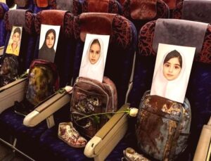 İran Heyeti Pakistan Yolculuğunda Ölen Çocukları Unutmadı