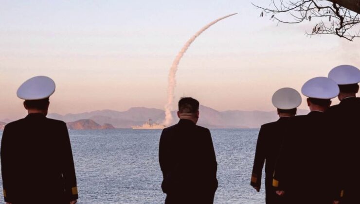 Kuzey Kore’den Füze Denemeleri: Kim Jong Un Gözetiminde Yeni Silah Sistemleri Test Edildi