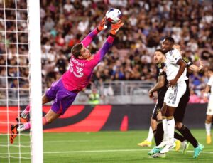Jonathan Klinsmann’ın Sakatlığı: Boyun Kırığıyla Karşı Karşıya