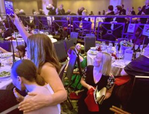 Beyaz Saray Muhabirleri Yemeğinde Saldırı: Trump Güvenliğe Alındı