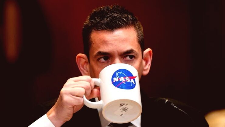 Trump’tan NASA Direktörü’ne “Kepçe Kulak” Şakası, Bütçe Tartışmaları Gölgesinde