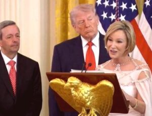 Beyaz Saray’da Paskalya Etkinliğinde Skandal Benzetme: Trump Hz. İsa ile Karşılaştırıldı