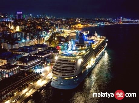İstanbul Kruvaziyer Turizminde Yeni Bir Model Oluşturuyor