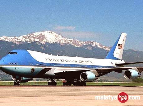 10 Yıl Aradan Sonra ABD’den Küba’ya Resmi Heyet: Starlink Teklifi ve Castro Detayı