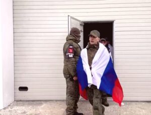 Rusya ve Ukrayna’dan Paskalya Esir Takası: 175’er Asker Geri Döndü