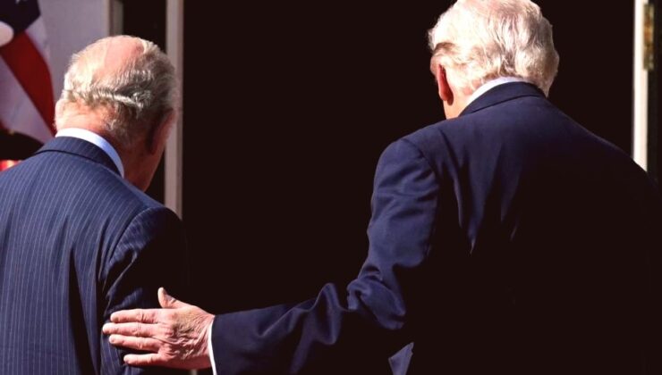 Trump’tan Kral Charles’a Yönelik Temas Tartışma Yarattı: Protokol İhlali mi Siyasi Jest mi?