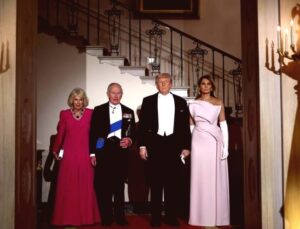 Trump ve Kral Charles Beyaz Saray’da Esprili Diyalogla Gündem Oldu