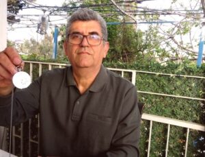 Teknolojinin Gölgesinde Bir Zanaat: Saat Ustası Ali Yardımcı Mesleğini Evinde Yaşatıyor