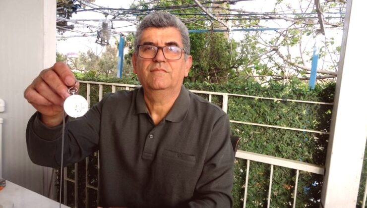 Teknolojinin Gölgesinde Bir Zanaat: Saat Ustası Ali Yardımcı Mesleğini Evinde Yaşatıyor