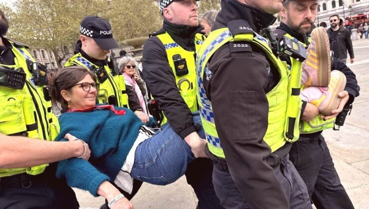 Londra’da Filistin’e Destek Gösterisi: 212 Gözaltı
