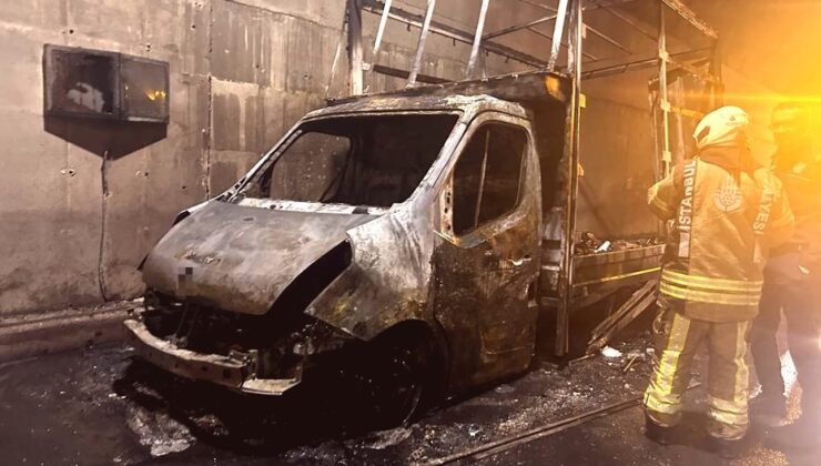 Sabiha Gökçen Havalimanı Tünelinde Kamyonet Yangını Trafiği Felç Etti