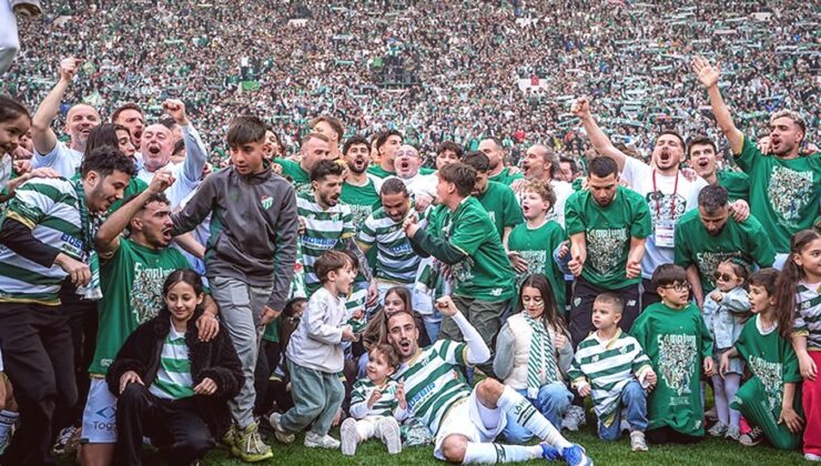 Bursaspor Profesyonel Liglerde Tarihi Bir Başarıya İmza Attı