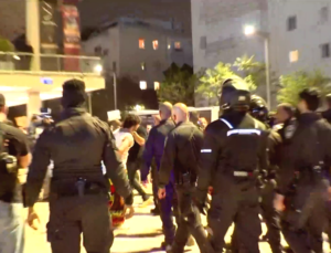 İsrail’de Savaş Karşıtı Eyleme Polis Müdahalesi