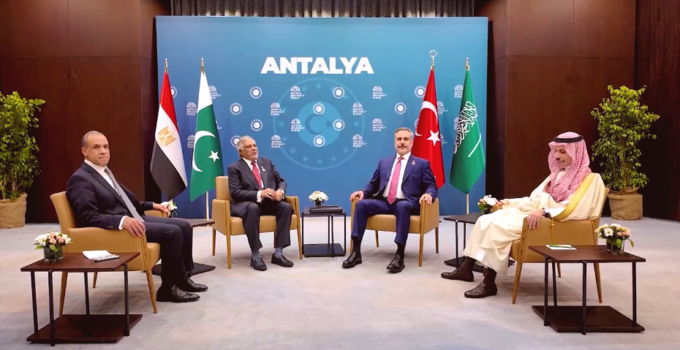 Antalya Diplomasi Forumu’nda Dörtlü Buluşma