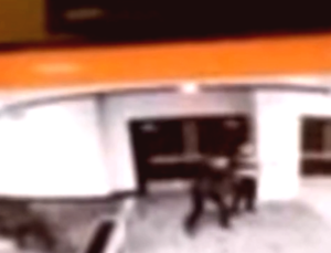 Washington’da Güvenlik Kamerasına Yansıyan Silahlı Saldırı