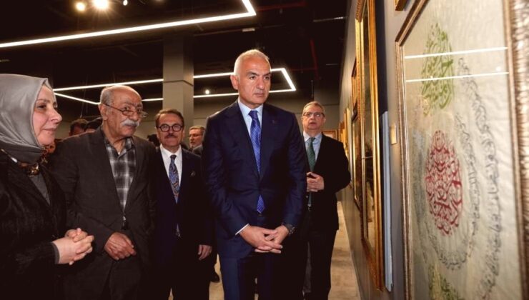 Bakan Ersoy, Fuat Başar’ın Mirasını Fuadnâme Sergisinde İnceledi