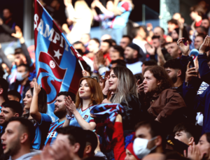 TFF Cezalarına Trabzonspor’dan Taraftara Yönelik Bilet Kampanyası: 5 Liraya Maç Keyfi
