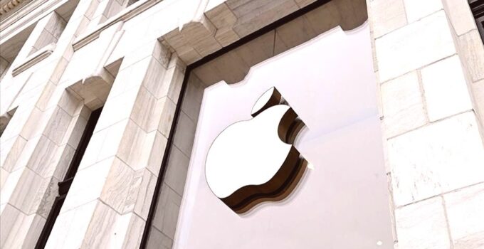 Apple’ın Katlanabilir iPhone’u Lansman Tarihi Belirsizliğe Girdi