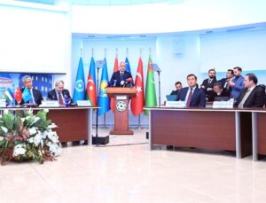 Bakan Ersoy’dan Dijital Çağda Kültürel Yozlaşma Uyarısı