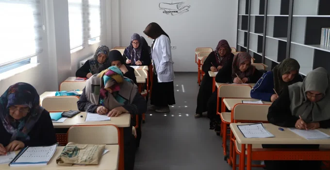 Battalgazi’de Yaşlılar İçin Okuma Yazma Seferberliği Başladı