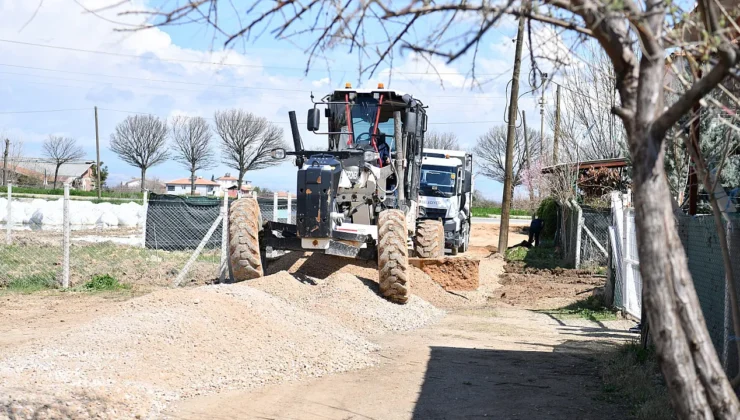 Yeşilyurt’ta Kırsal ve Merkez Yollar Yenileniyor