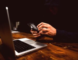 Beyaz Saray’dan Gizli Bilgilerle Bahis Uyarısı