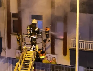 Malatya’da Çocukların Çakmak Oyunu Apartmanda Yangın Çıkardı, Sakinler Dakikalar İçinde Tahliye Edildi
