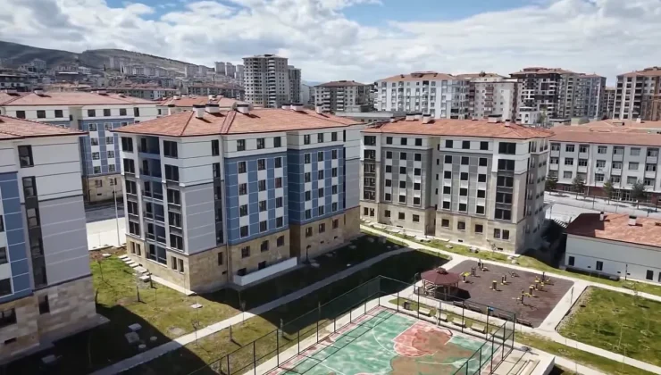 Malatya’da Deprem Konutlarında Anahtar Teslim Heyecanı: 1012 Konut Hak Sahiplerine Ulaşıyor