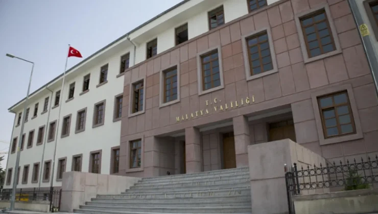 Malatya’da Şiddetli Dolu: 9 İlçe ve Yüzlerce Mahallede Kayısı Bahçeleri Zarar Gördü