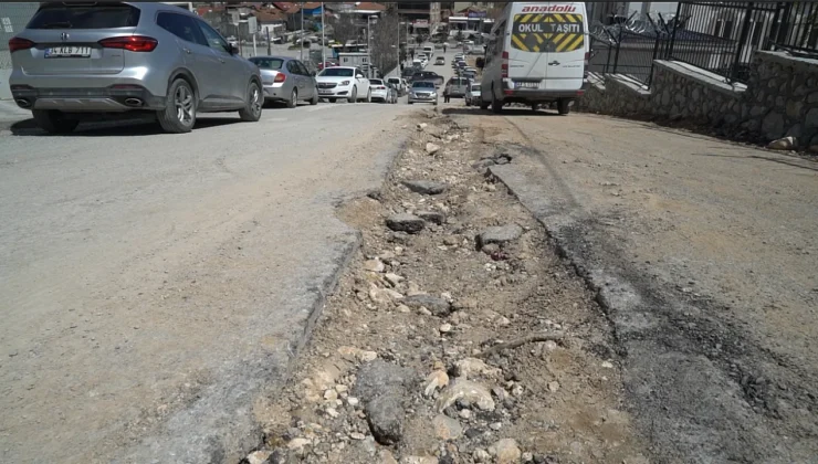 Malatya’da Yollar Çileye Döndü: Yakınca’da Hayati Güzergah Perişan