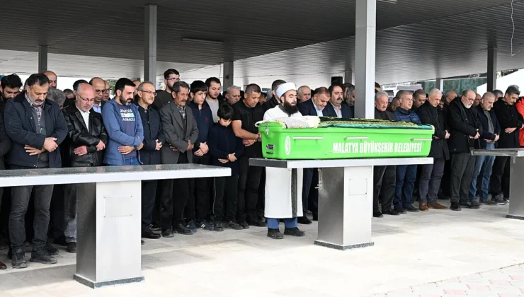 Malatya’da Havuzda Vefat Eden Öğretmen Son Yolculuğuna Uğurlandı