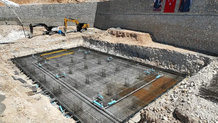 Malatya’da Gençlik ve Spor Yatırımları Hız Kesmiyor: Karagöz Kompleksi Temeli Atıldı