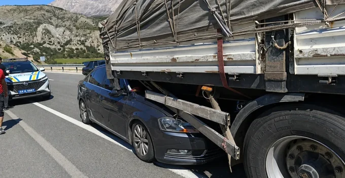 Malatya’da TIR Kazası: Mucize Kurtuluş!