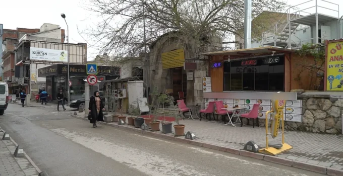 Malatya Esnafı 3 Yıllık Belirsizlikten Şikayetçi: “Tek Çivi Çakılmadı”