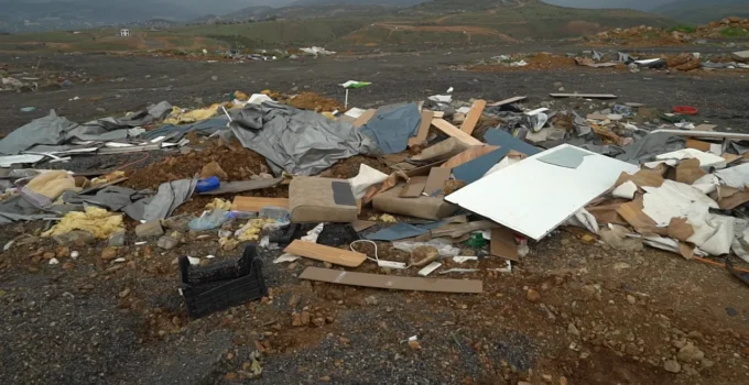 Malatya İkizce’de Çöp Tepkisi: Koku ve Sinek Endişesi Büyüyor