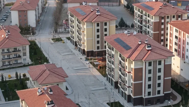 Merkez 41 Projesi’nde Hak Sahipleri Konutlarına Kavuşuyor: 20 Aile Yeni Evlerine Yerleşiyor