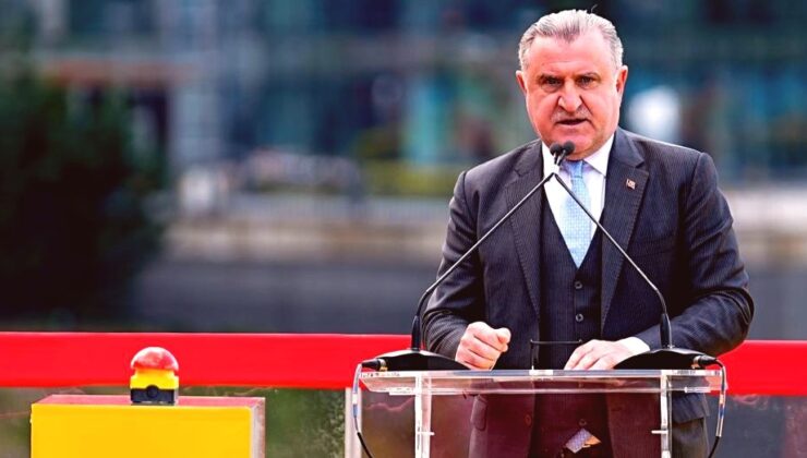 Bakan Bak’tan ‘Şampiyon Cimbom’ Sözlerine Açıklama