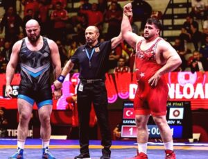 Rıza Kayaalp, Avrupa Şampiyonası’nda Finale Yükseldi: Rekor İçin Son Adım