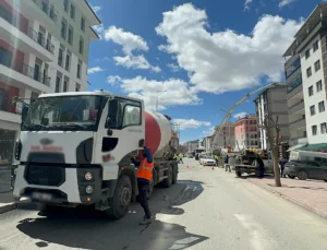 Malatya’da Beton Mikseri Yaşlı Kadına Çarptı: Bir Kişi Ağır Yaralı
