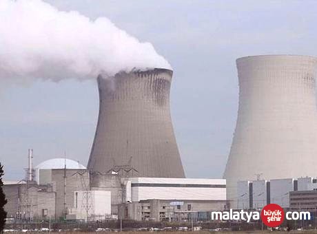 Japonya Nükleer Santralinde Buhar Sızıntısı: Reaktör Faaliyeti Durduruldu