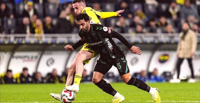 Fenerbahçe Konyaspor Deplasmanında Şampiyonlar Ligi Vizesi Arıyor
