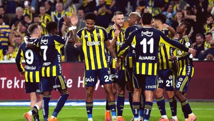 Fenerbahçe Taraftarından Alvarez’e Kadıköy’de Tepki