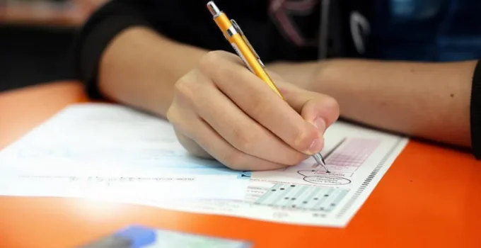 Malatya Akademik Birikimiyle Türkçe Dijital Sınava Işık Tutuyor