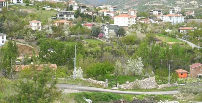 Yeşilyurt’ta Dönüşüm Başlıyor: 5 Mahalle İçin Meydan Projeleri Onaylandı