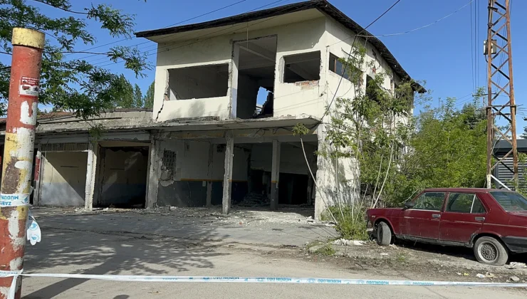 Malatya Sanayi Sitesi’nde Kontrolsüz Söküm Kısmi Çökme ve Panik Yarattı