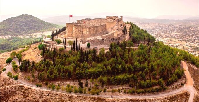 Silifke Kalesi Yeniden Doğuyor: Işıklandırma ve Gece Müzeciliğiyle Turizme Açılıyor