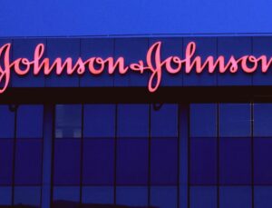 Johnson ve Johnson dev talk davasında 5,5 milyar dolarlık uzlaşma yolunda