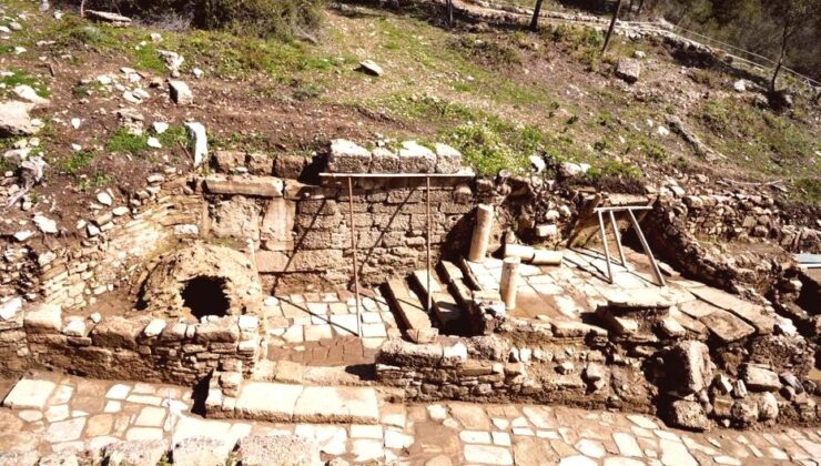 Aspendos Antik Kenti’nde 2 bin yıllık Tiyatro Caddesi gün yüzüne çıkarıldı