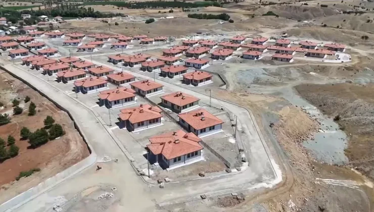 Malatya Günedoğru Mahallesinde 189 Yeni Konutun Anahtarları Teslim Ediliyor