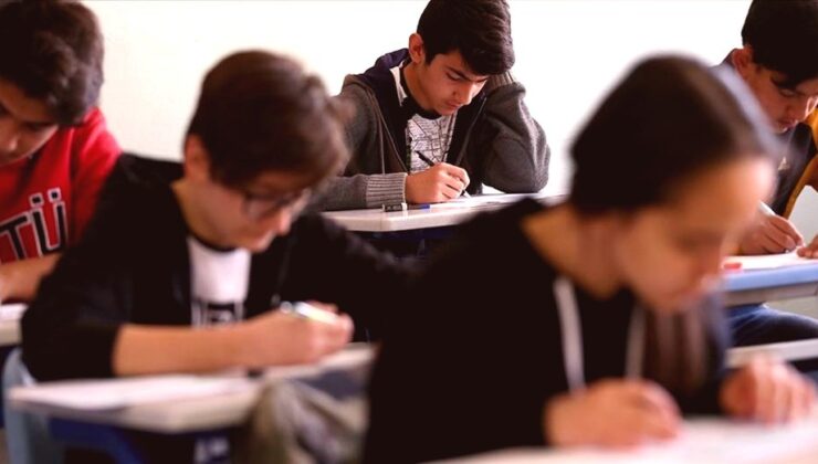 MEB Okul Yönetmeliğinde Köklü Değişiklik: Disiplin ve Kayıt Süreçleri Yenilendi